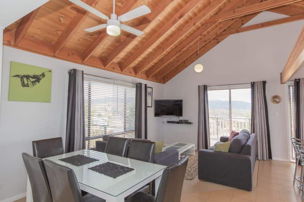 Kestrels Rest - 2/116 Gippsland Street - Accommodation Jindabyne Kestrel's Rest 2 is newly listed with Accommodation Jindabyne and is part of the same building as Kestrel's Rest 1.