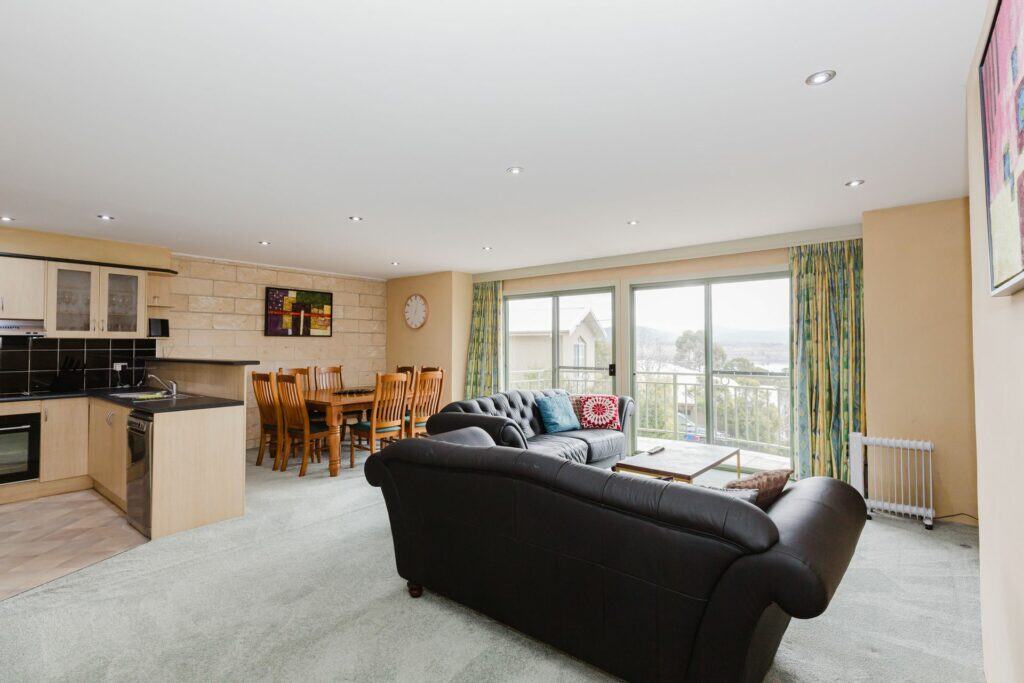 Glacialis – 4/5 Penders Court - Accommodation Jindabyne Glacialis – 4/5 Penders Court